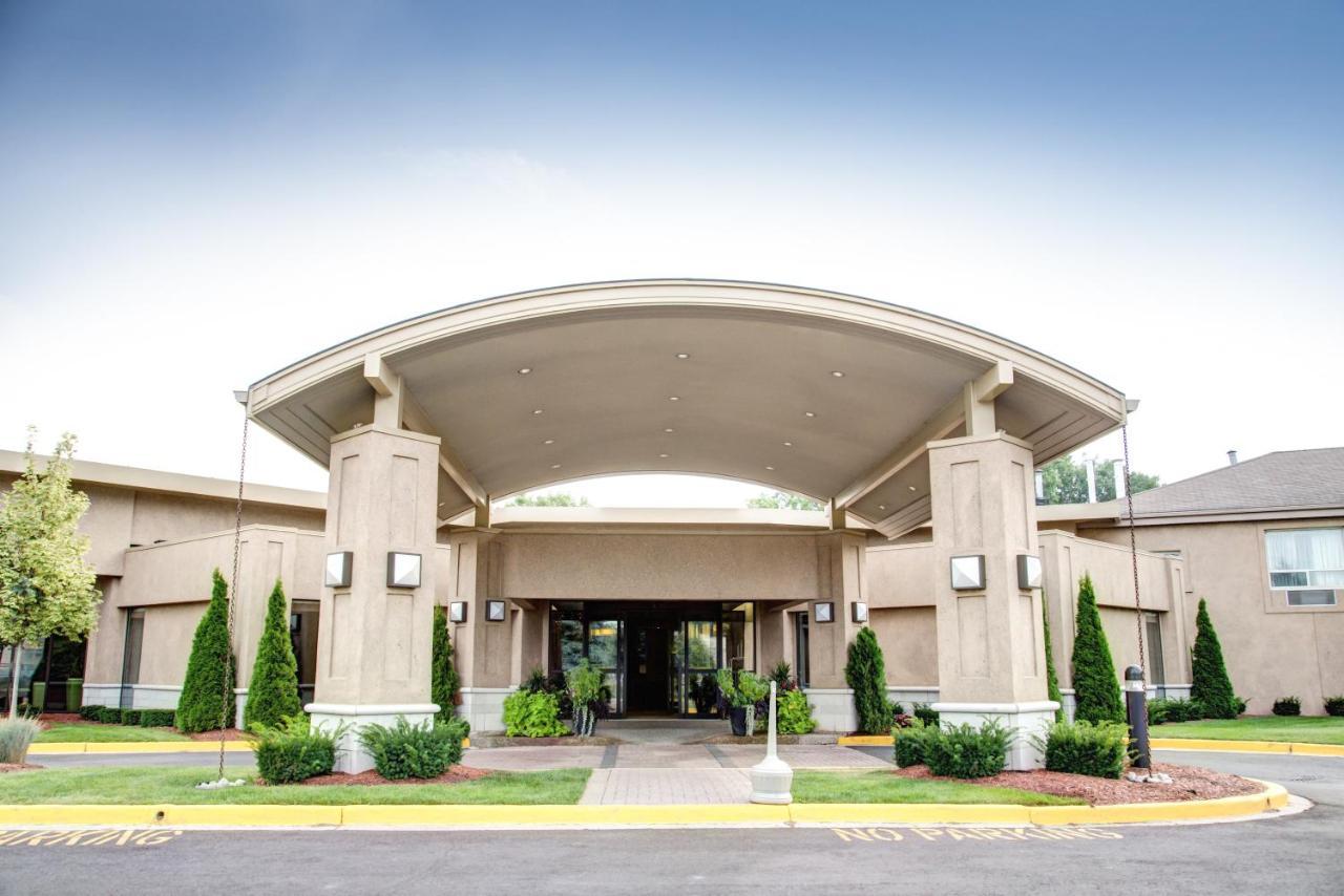 Best Western Plus Guildwood Inn Sarnia Buitenkant foto